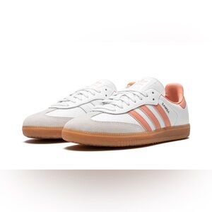 NEW ADIDAS SAMBA OG SHOES
Cloud White / Wonder Clay / Crystal White
Size: W 9